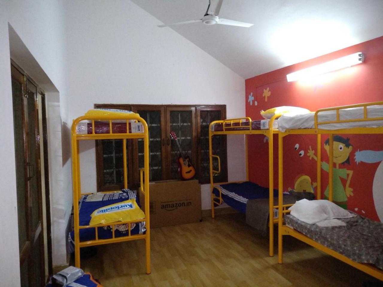 העיר בנגלור Hackerpacker Backpackers Hostel חדר תמונה